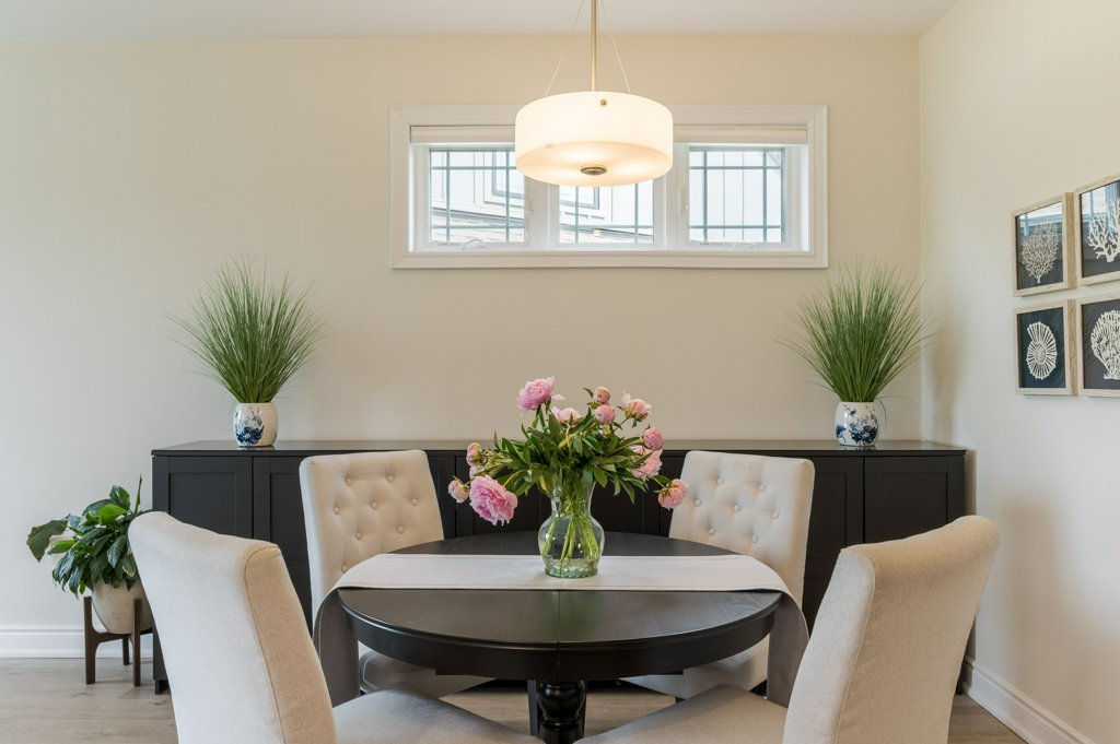 80 Marsh Avenue, Unit 78 - Dining table with pendant light