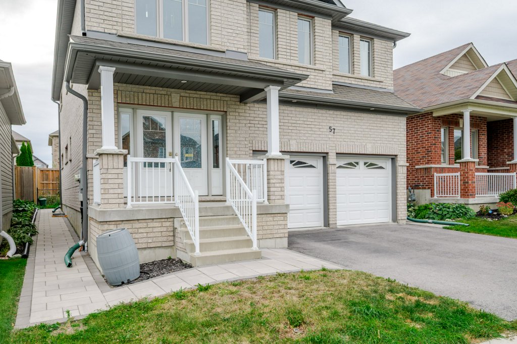 57 Voyageur St front exterior