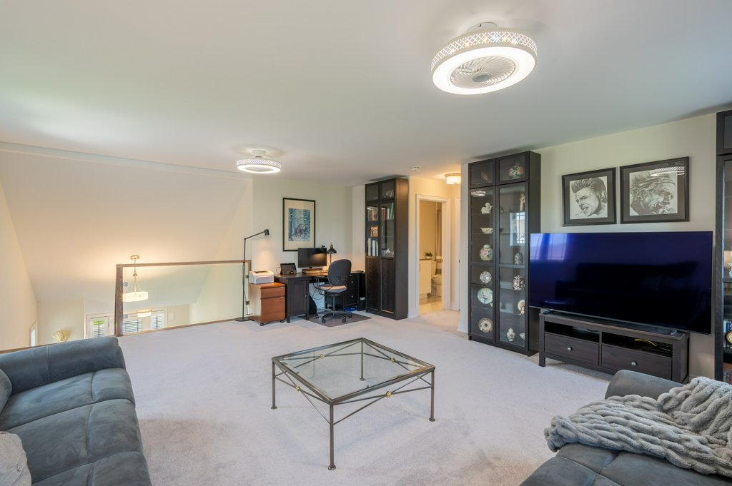 80 Marsh Avenue, Unit 78 - Basement loft living room