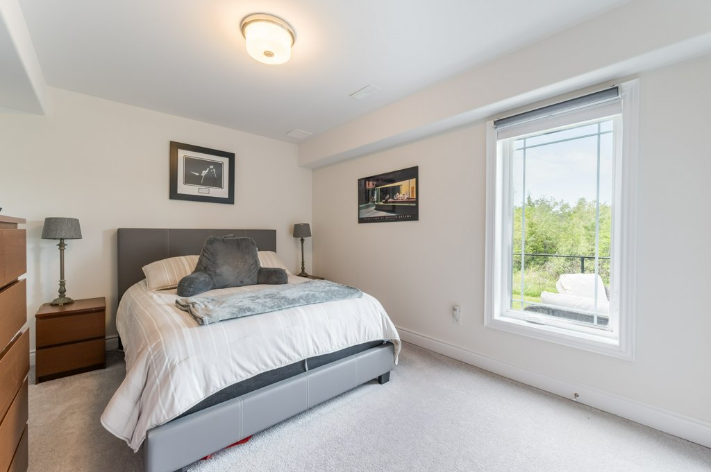80 Marsh Avenue, Unit 78 - Bedroom with reading nook