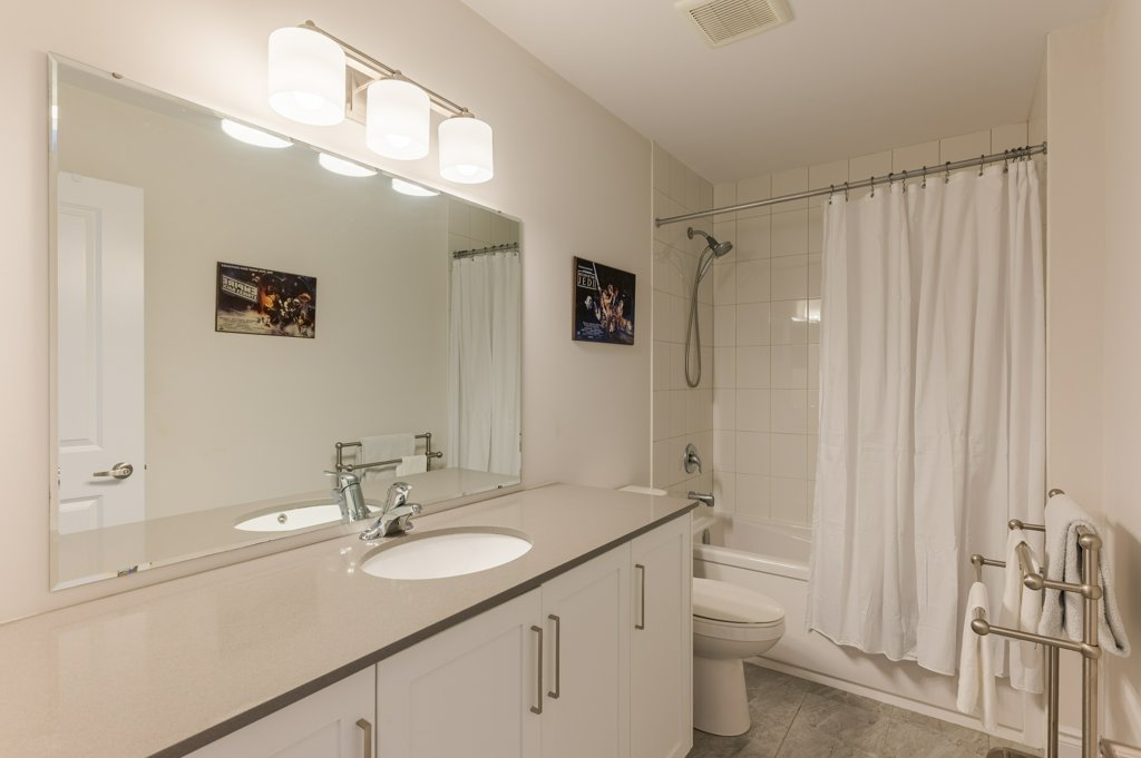 80 Marsh Avenue, Unit 78 - Bathroom with vanity and tub/shower
