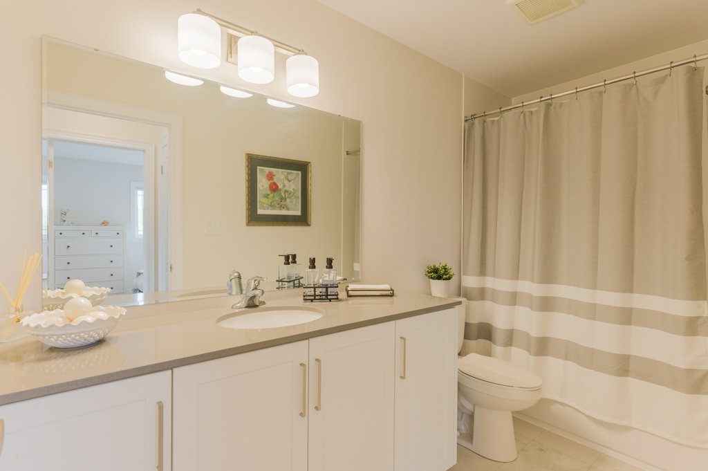 80 Marsh Avenue, Unit 78 - Bathroom with vanity