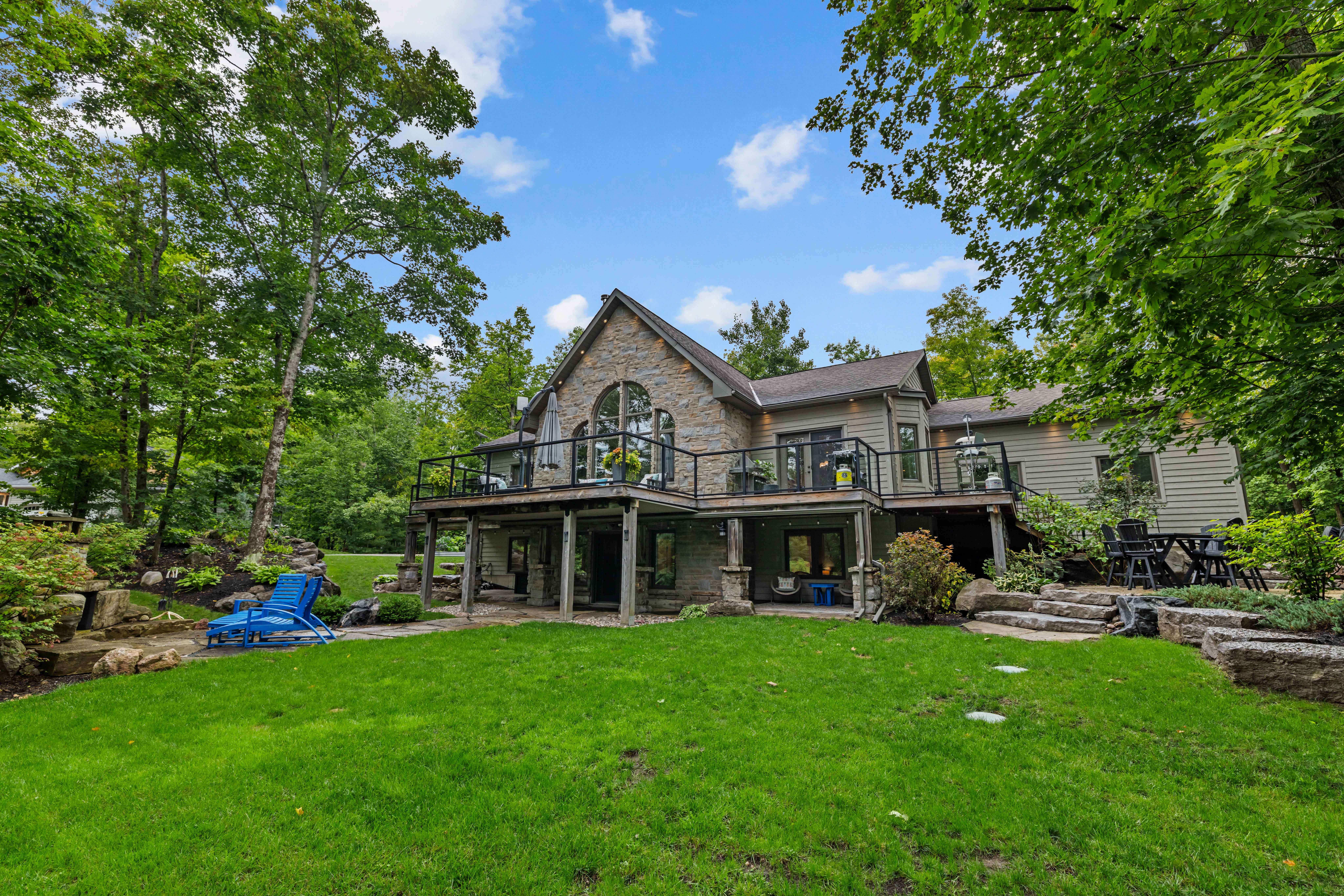 37 Mitchell Crescent