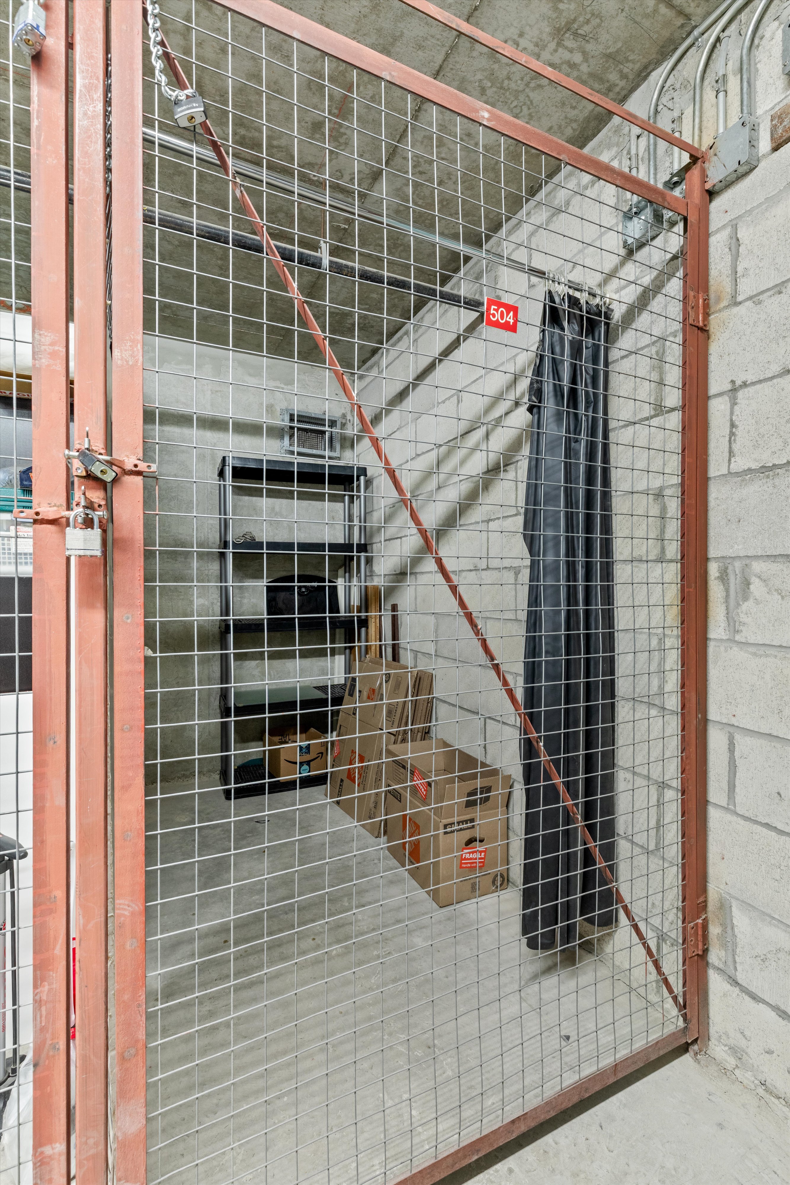 Storage locker
