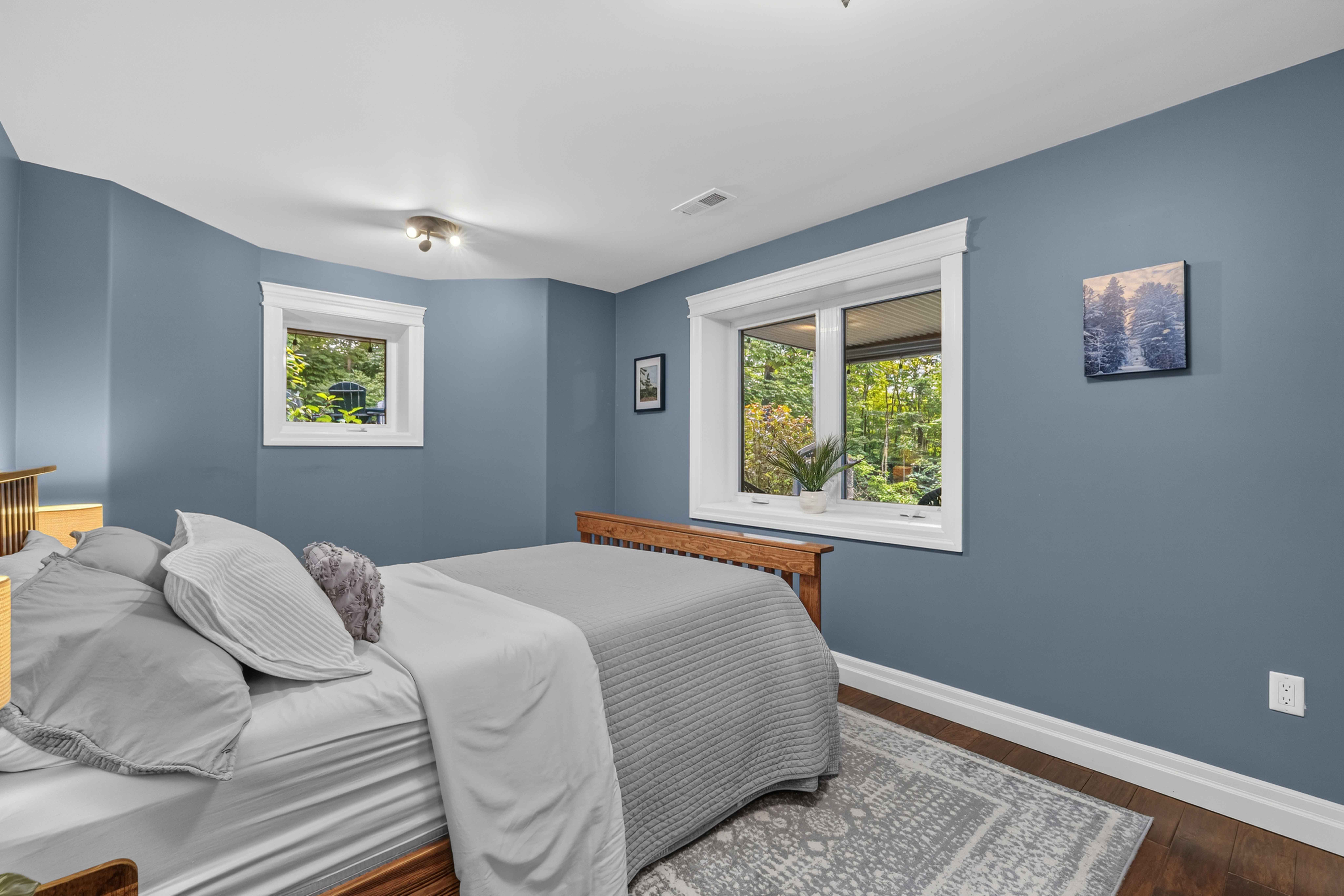 37 Mitchell Crescent