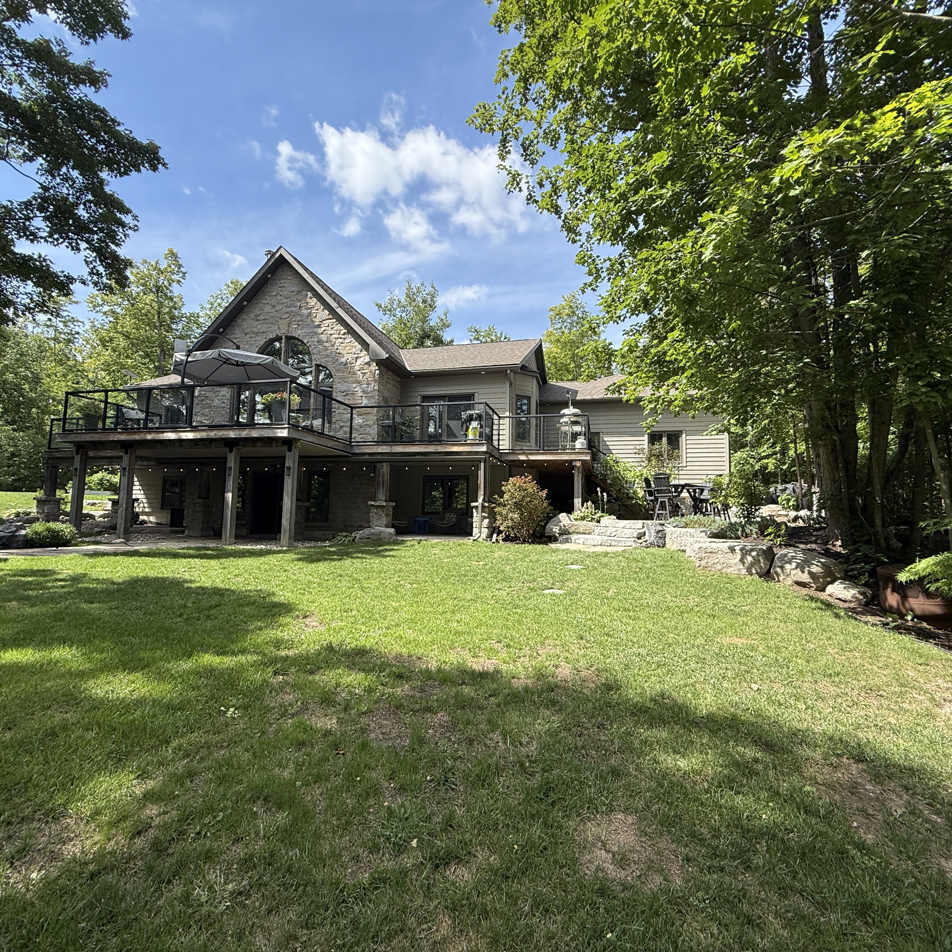 37 Mitchell Crescent exterior