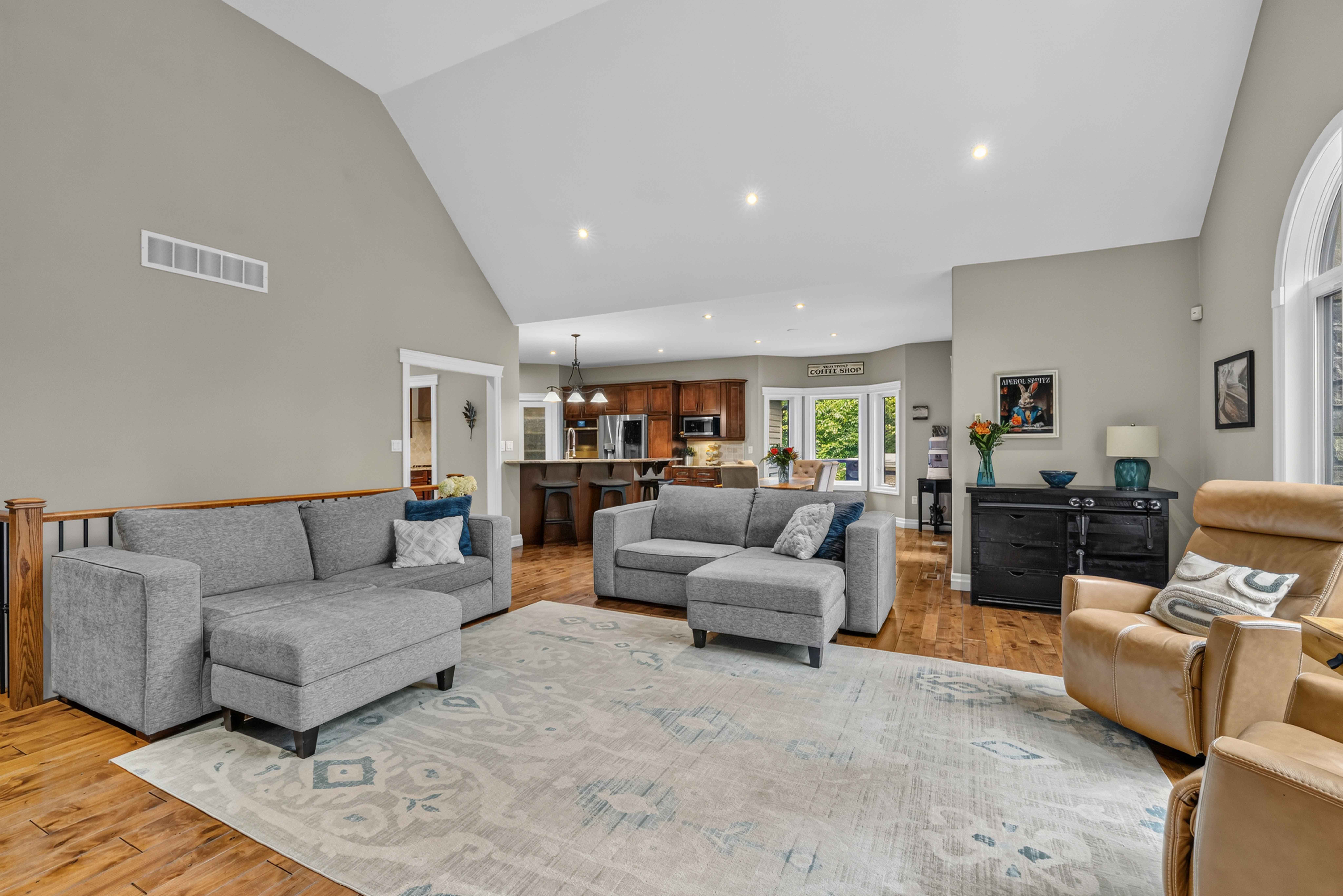 37 Mitchell Crescent