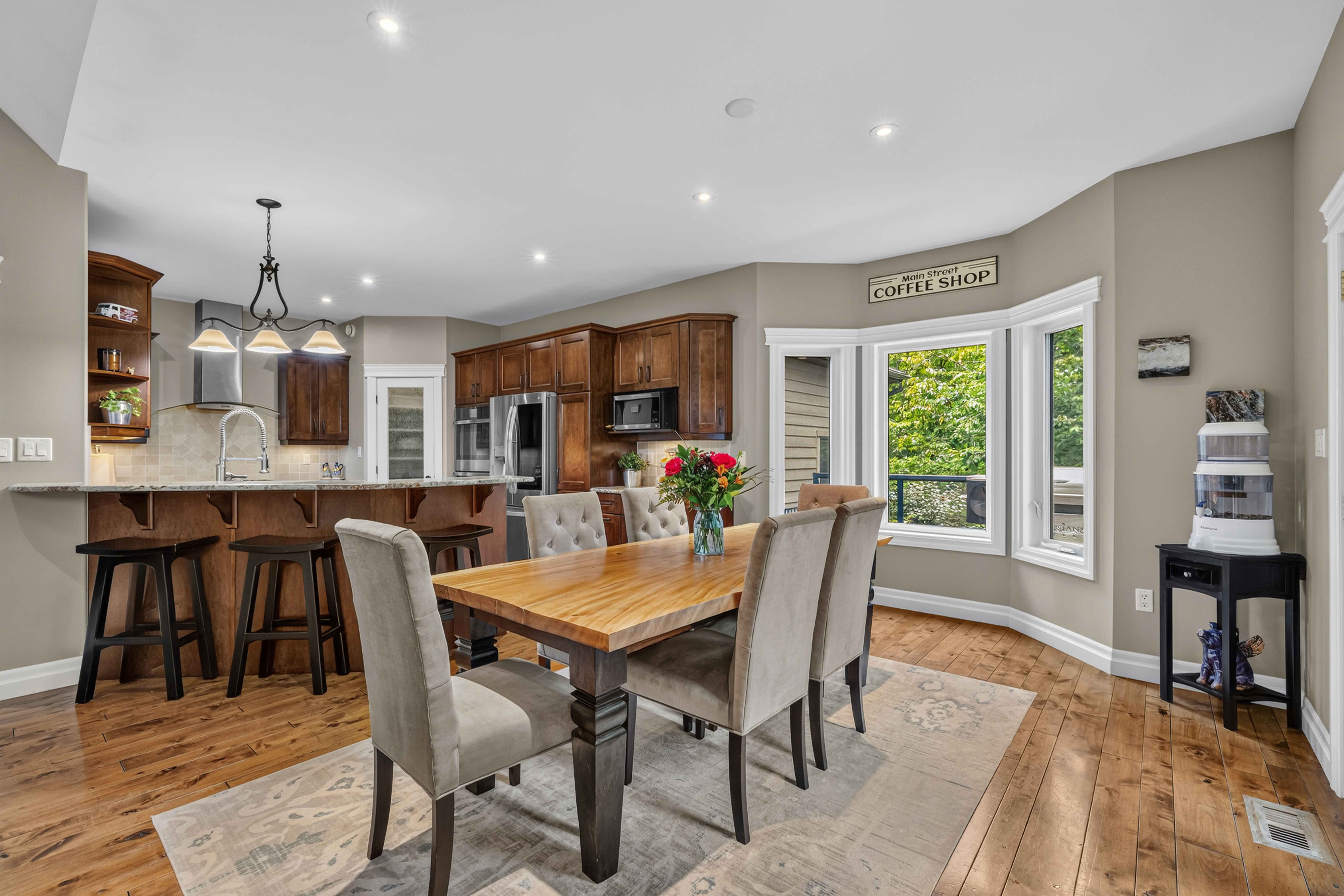37 Mitchell Crescent
