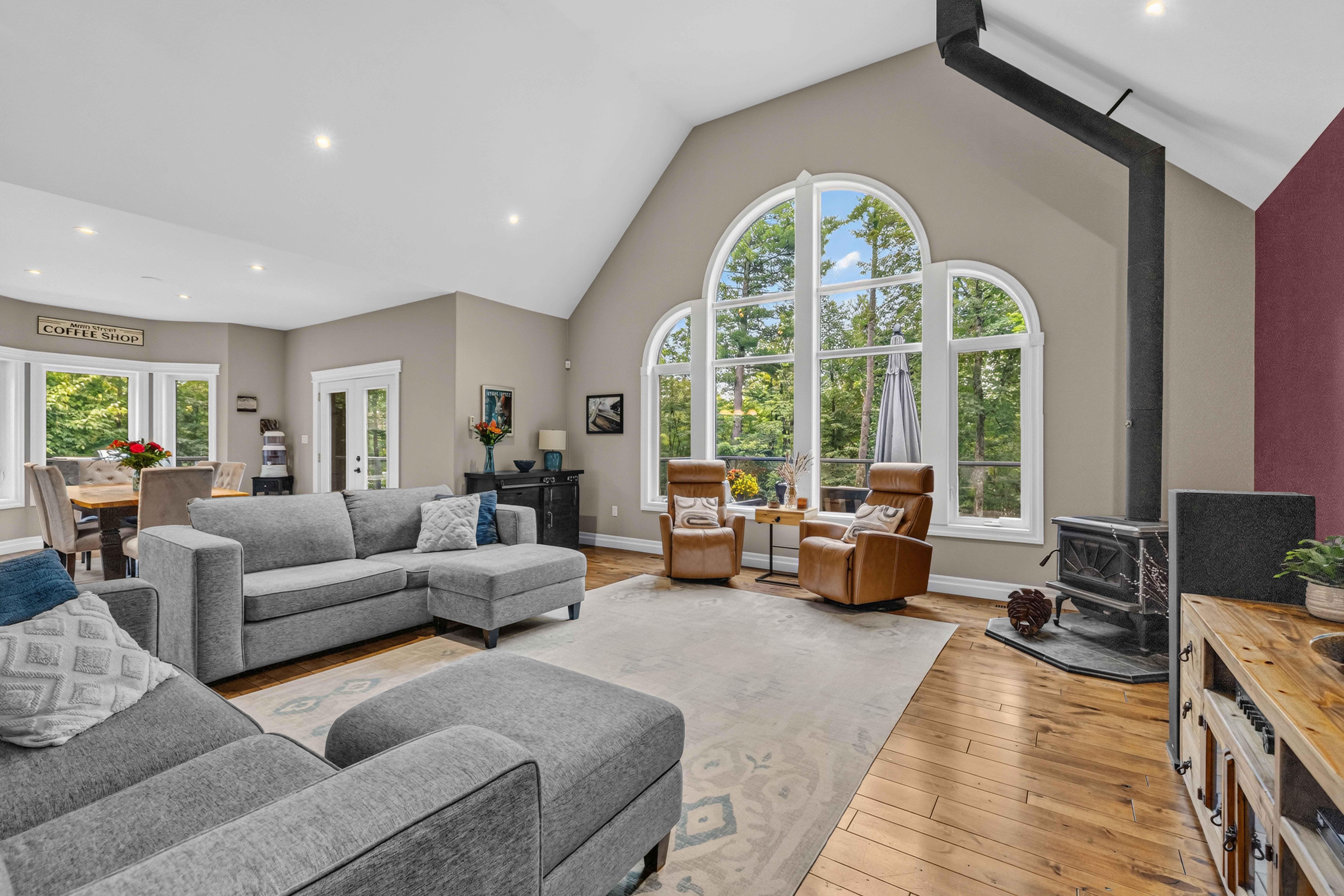 37 Mitchell Crescent