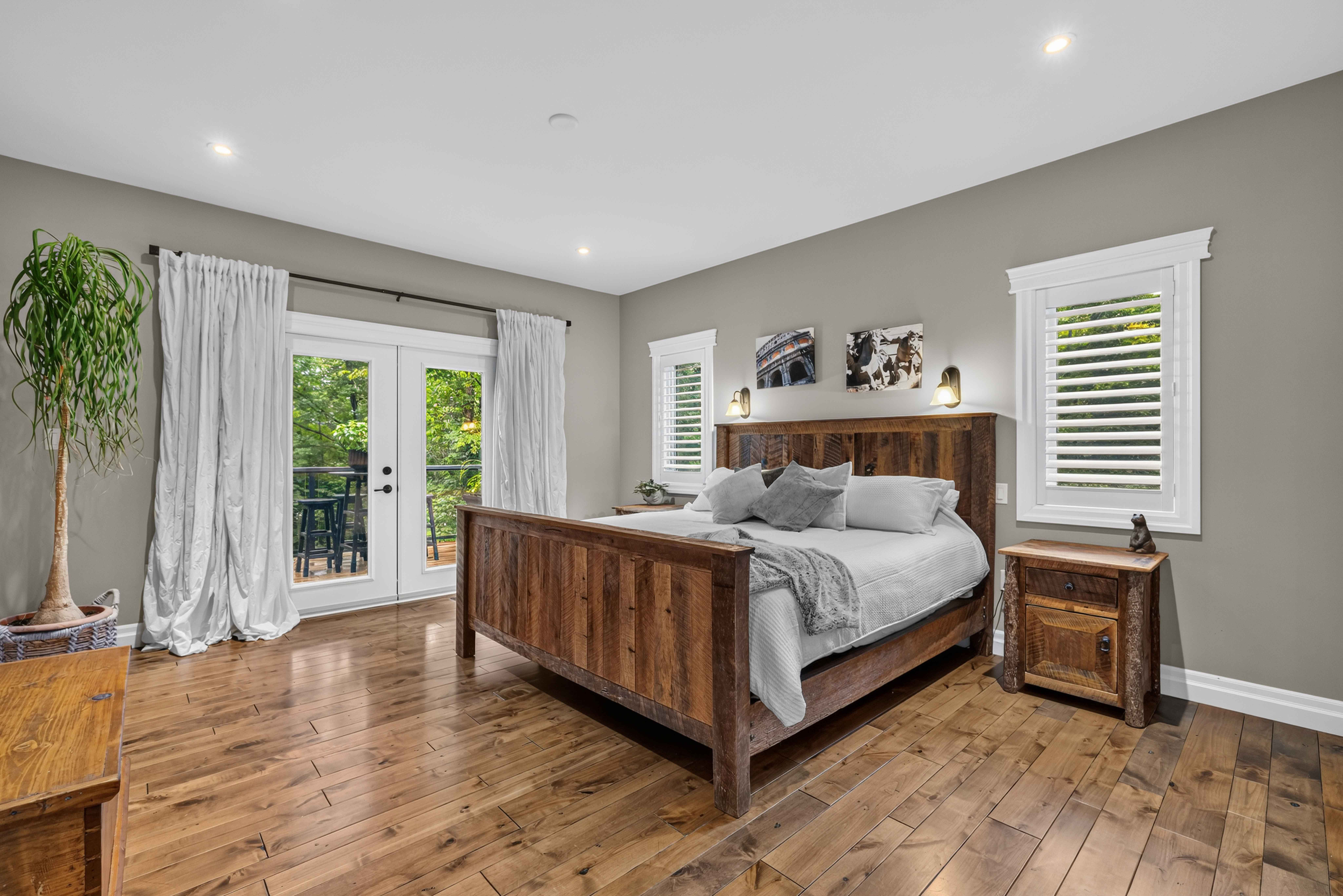 37 Mitchell Crescent